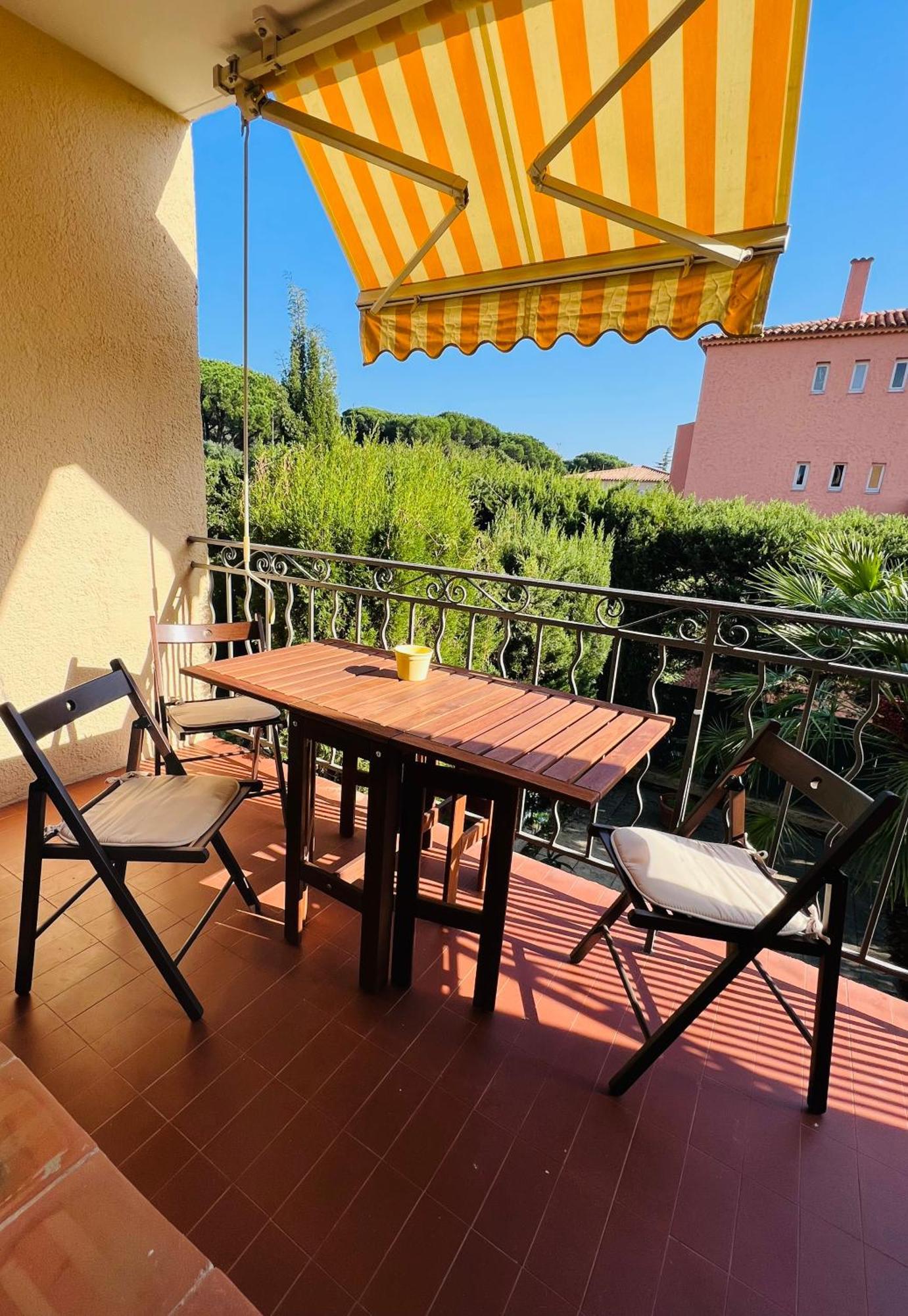 Superbe Appartement Terrasse Et Parking Prive Saint-Tropez Exterior photo