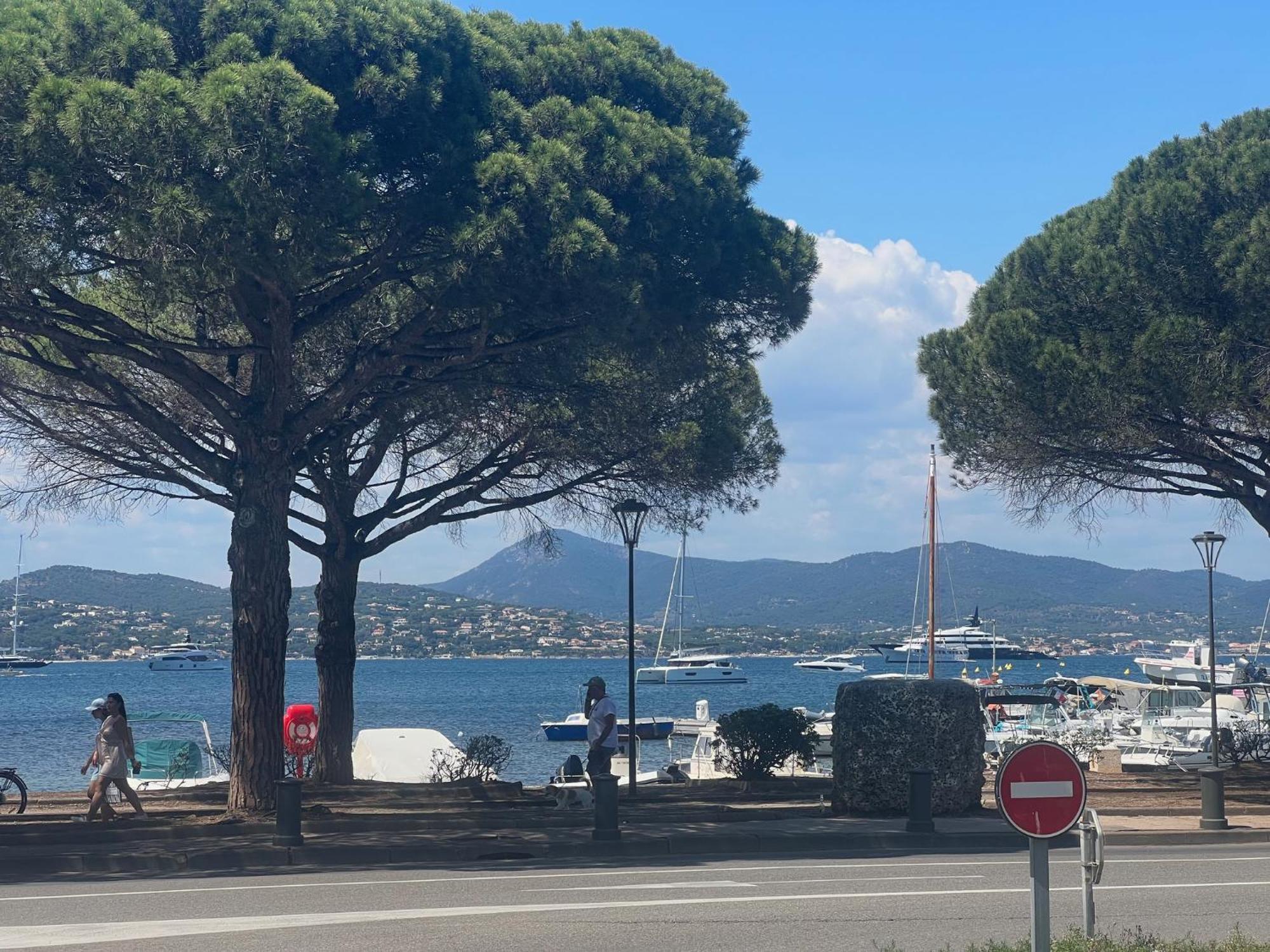Superbe Appartement Terrasse Et Parking Prive Saint-Tropez Exterior photo