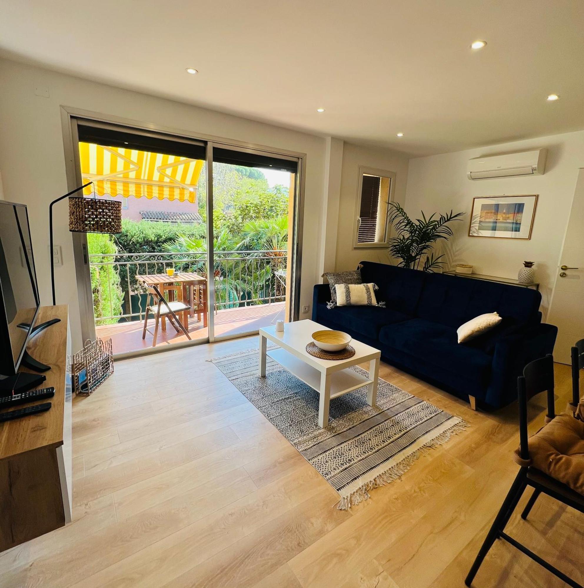 Superbe Appartement Terrasse Et Parking Prive Saint-Tropez Exterior photo