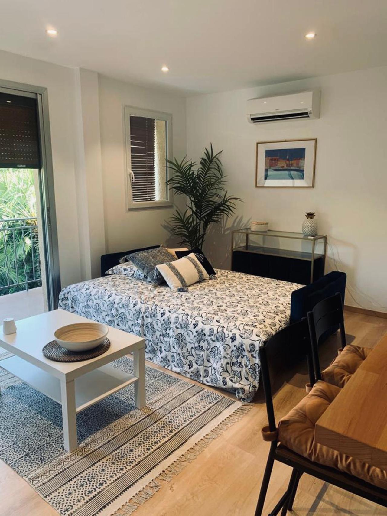 Superbe Appartement Terrasse Et Parking Prive Saint-Tropez Exterior photo