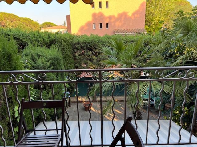 Superbe Appartement Terrasse Et Parking Prive Saint-Tropez Exterior photo